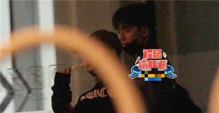 娱乐圈恋情爆料者有哪些,幕后推手盘点 第2张 娱乐圈恋情爆料者有哪些,幕后推手盘点 第2张